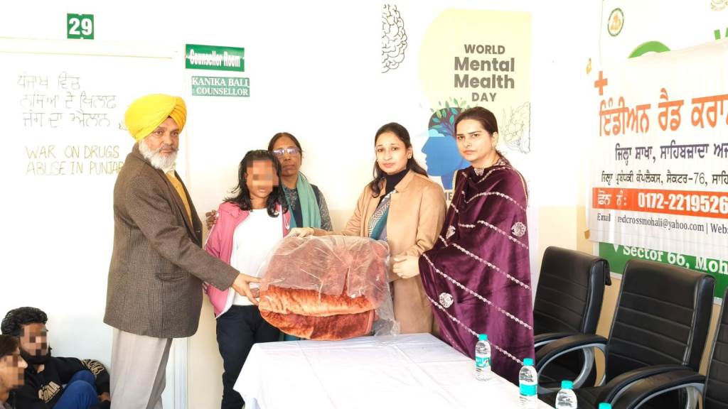 Blankets Distributed to Patients of DeAddiction Center by District Red Cross Society for the Winter Season